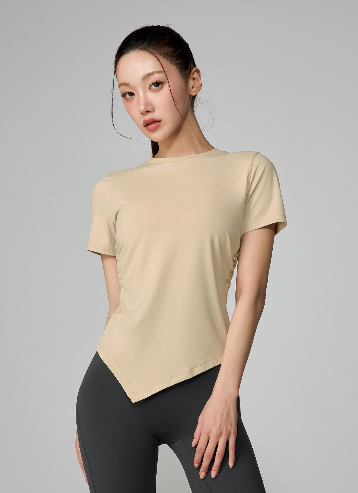 Ice Feather Light 2.0 不對稱抓褶短袖上衣｜共4色｜XFL2TS1004