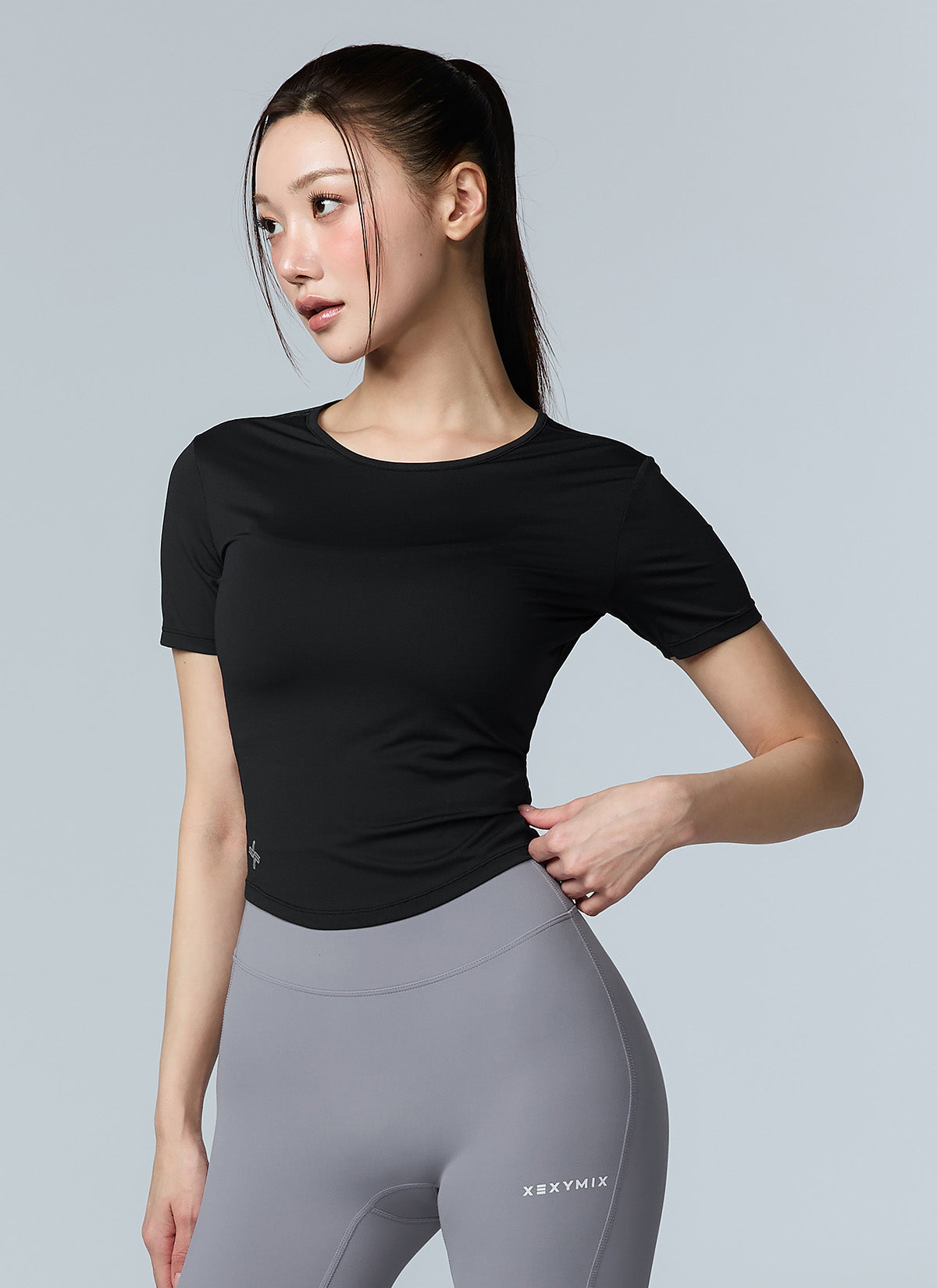 透氣網眼後扭結短袖上衣｜共4色｜XFL2TS1009