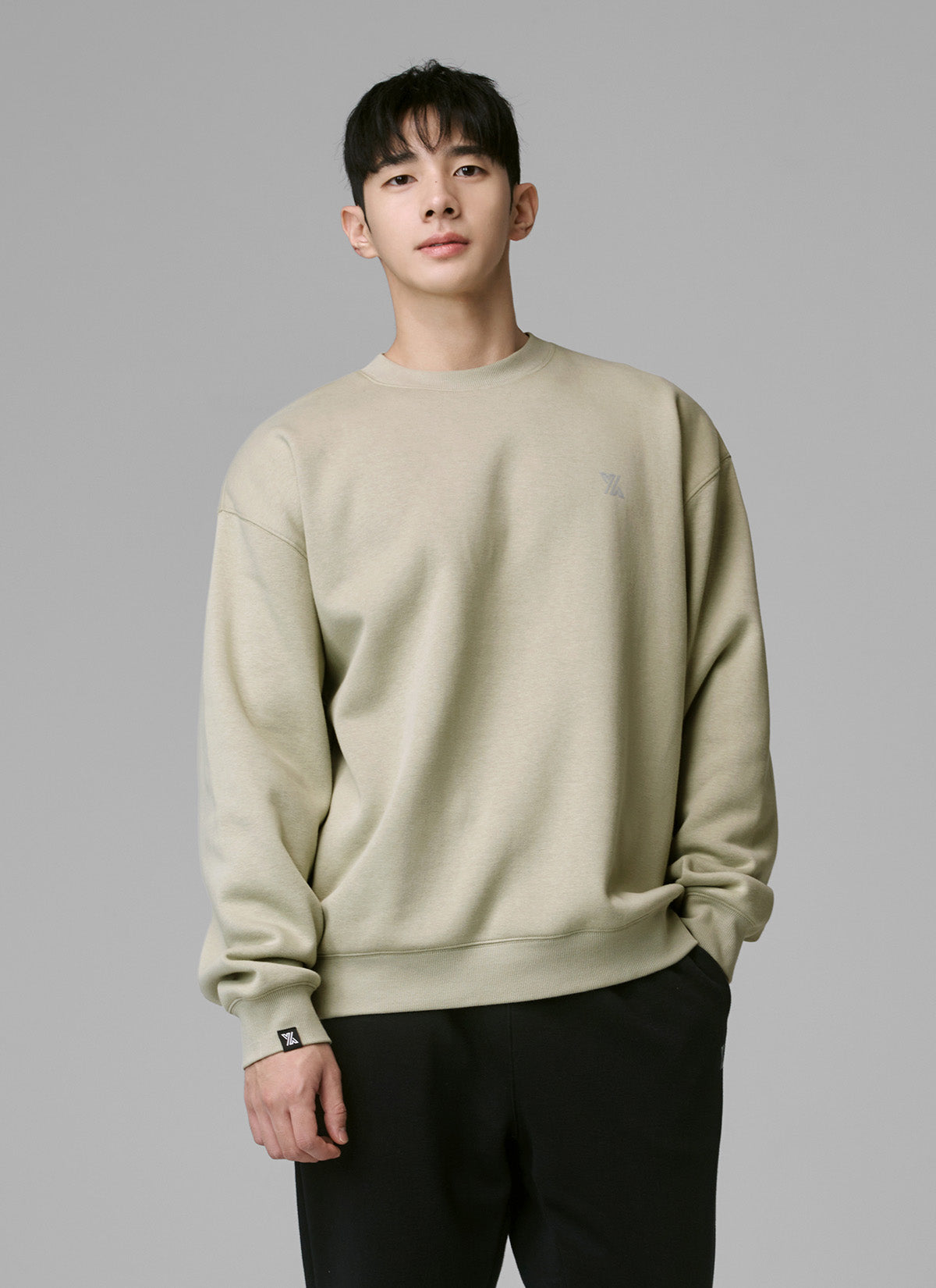 Essential X標誌圓領拉絨大學TEE｜共4色｜XTMMT10J3