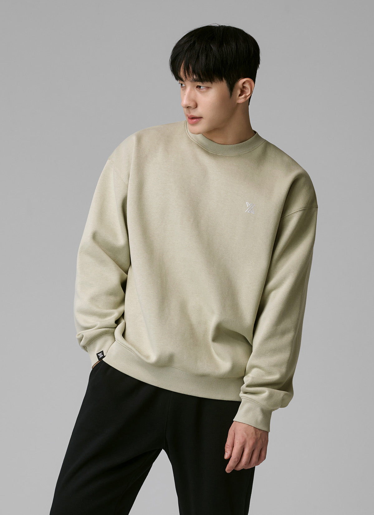 Essential X標誌圓領拉絨大學TEE｜共4色｜XTMMT10J3