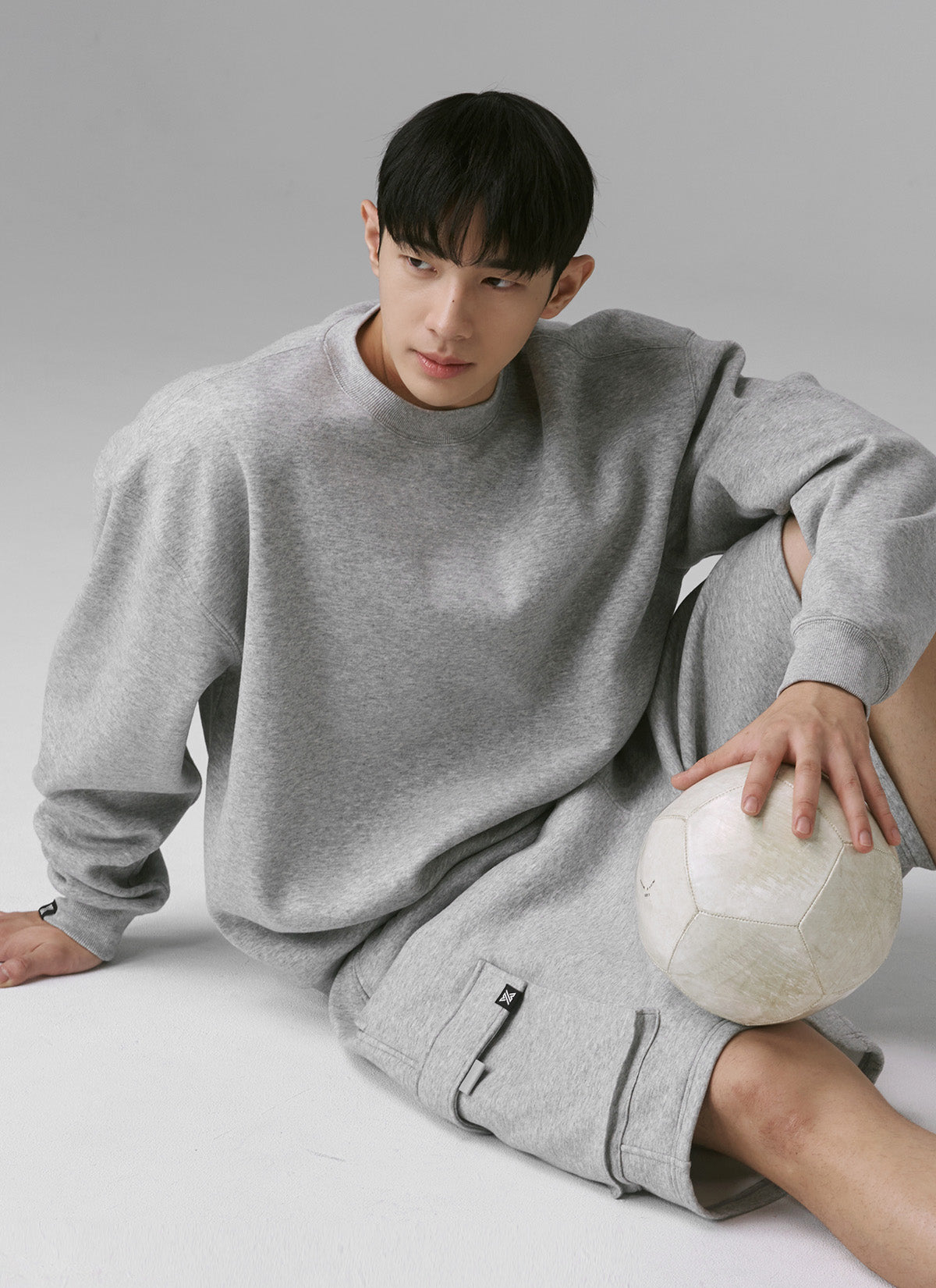 Essential X標誌圓領拉絨大學TEE｜共4色｜XTMMT10J3