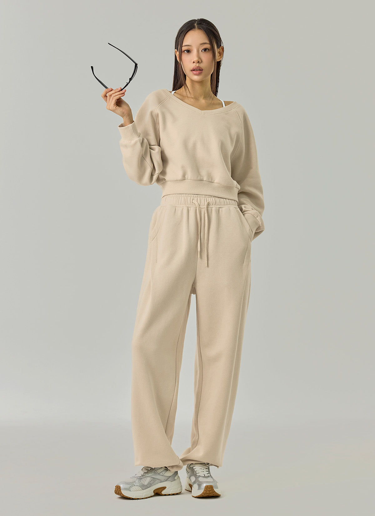 柔軟刷毛 V 領短版長袖上衣｜共6色｜XFK4TL1102