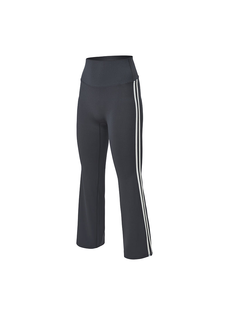 [SET]涼感輕羽毛OverFit短袖上衣&Comfort 雙線靴型喇叭褲