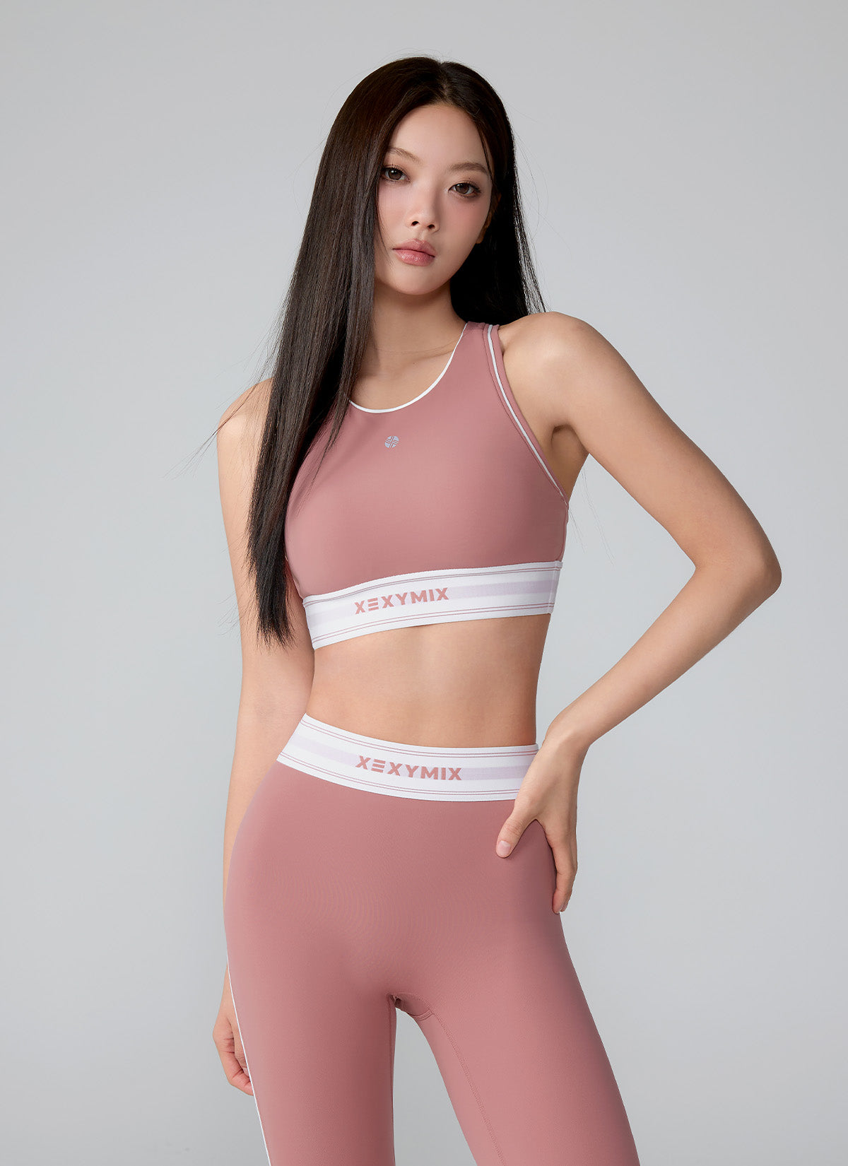Active Fit 黑標360N柔彈美感文字下襬運動背心上衣｜共5色｜XWFBR16J3