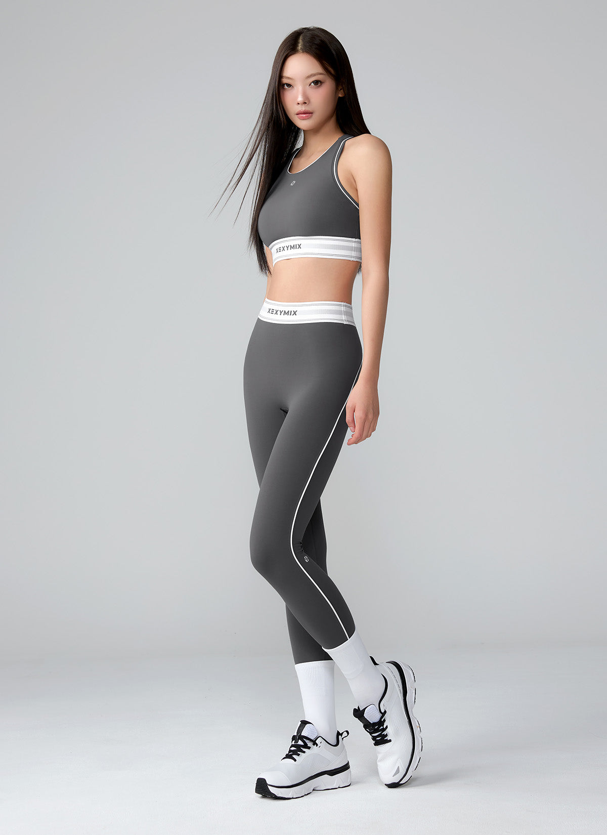 Active Fit 黑標360N柔彈美感文字下襬運動背心上衣｜共5色｜XWFBR16J3