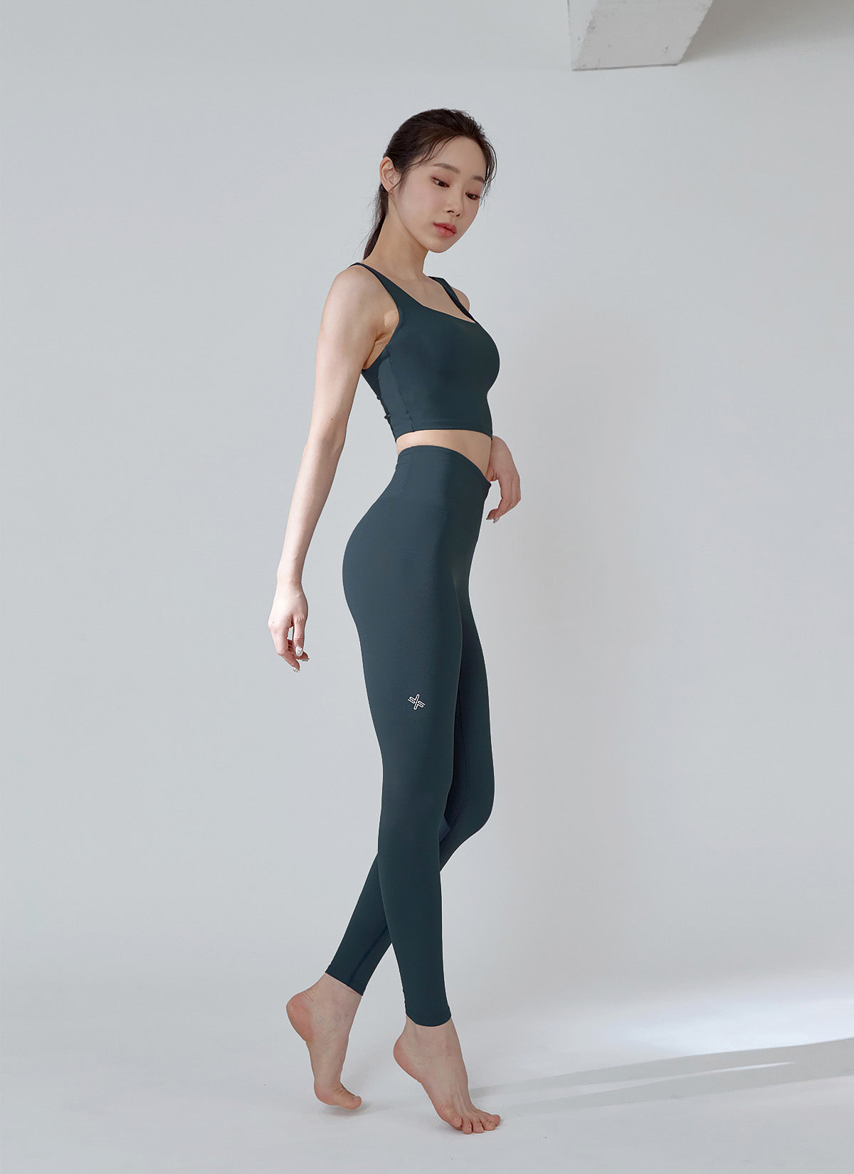 XELLA™軟糖凝膠彈力短版背心上衣｜共12色｜XT4311F