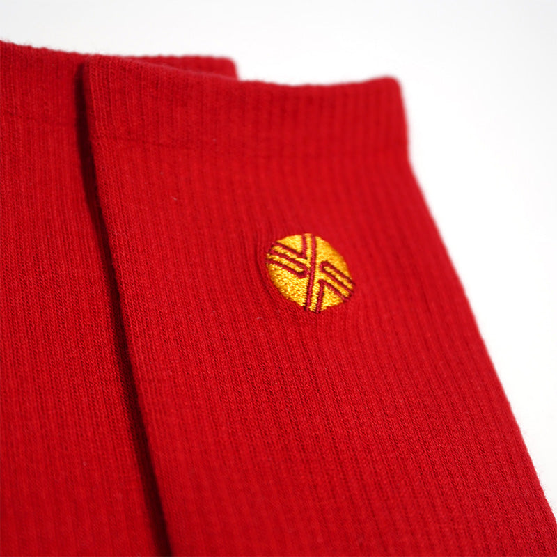 X標誌刺繡簡約中筒襪｜罌粟紅Poppy Red｜XUL1AM1601